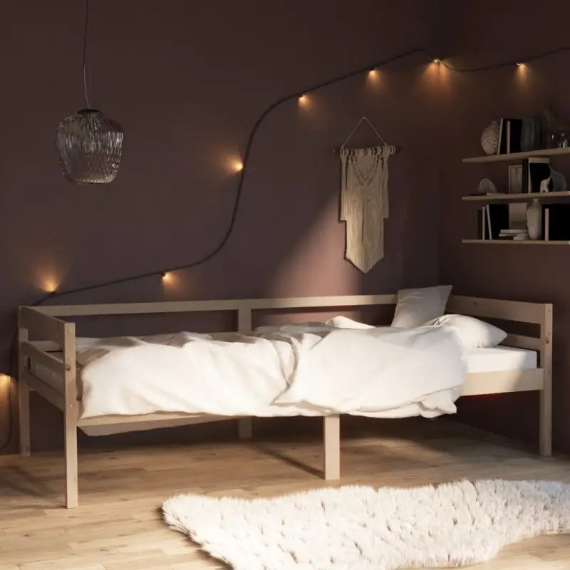 Comfortabel bedframe van massief grenenhout voor een heerlijke nachtrust - Bedden & bedframes
