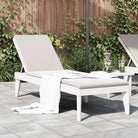 Comfortabele ligbed met verstelbare rugleuning en rattan uitstraling - Wit / 1 - Ligstoelen