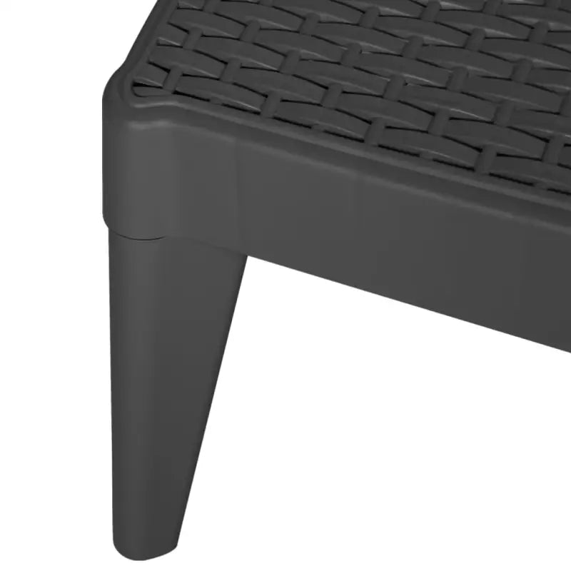 Comfortabele ligbed met verstelbare rugleuning en rattan uitstraling - Ligstoelen