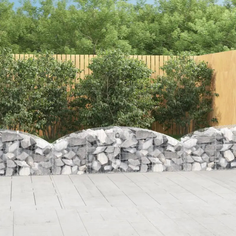 Decoratieve tuinbarrière van gegalvaniseerd ijzer met versterkte schanskorfhaken - 200 x 50 x 40/60 cm / 1