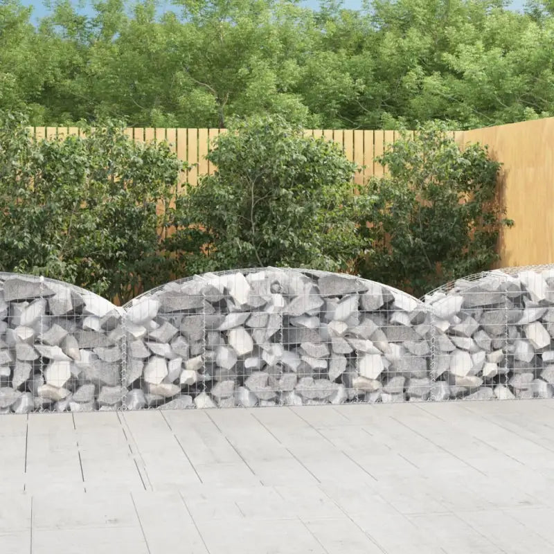 Decoratieve tuinbarrière van gegalvaniseerd ijzer met versterkte schanskorfhaken - 200 x 50 x 60/80 cm / 1
