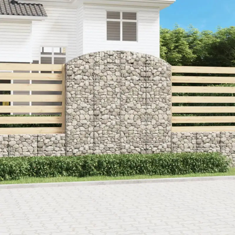 Decoratieve tuinbarrière van gegalvaniseerd ijzer met versterkte schanskorfhaken - 200 x 30 x 200/220 cm / 1