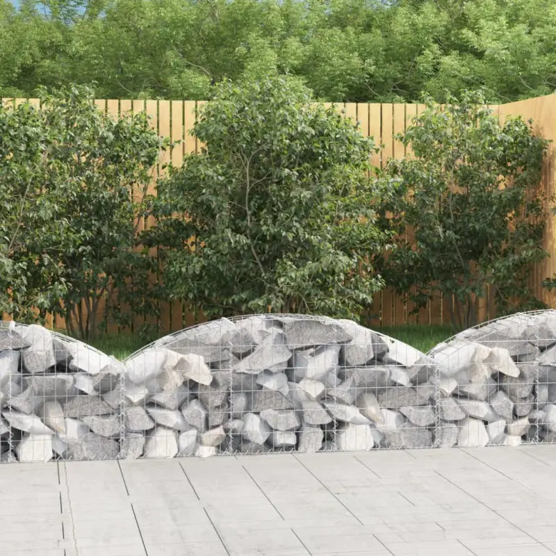 Decoratieve tuinbarrière van gegalvaniseerd ijzer met versterkte schanskorfhaken - 150 x 30 x 40/60 cm / 1