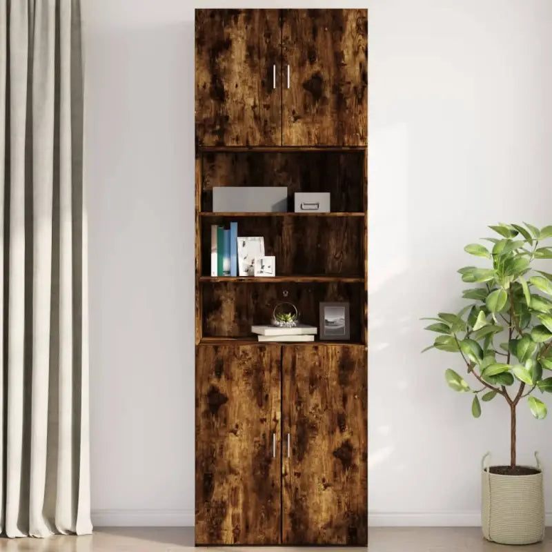 Decoratieve wandkast van bewerkt hout voor een stabiele inrichting - Dressoirs & buffetkasten