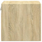 Decoratieve wandkast van bewerkt hout voor een stevige en stijlvolle uitstraling - Dressoirs & buffetkasten