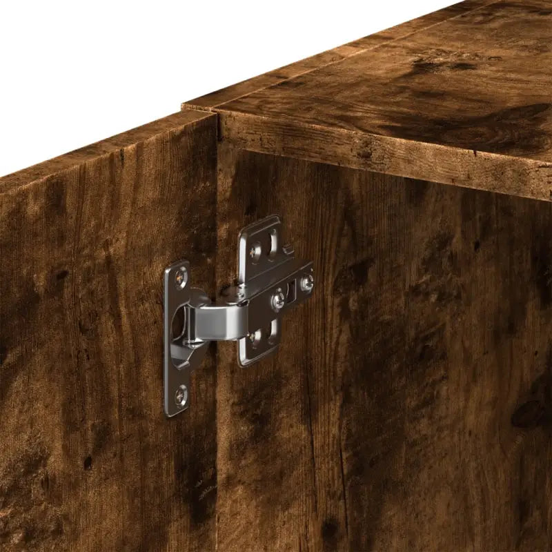 Decoratieve wandkast van bewerkt hout voor in je interieur - Dressoirs & buffetkasten