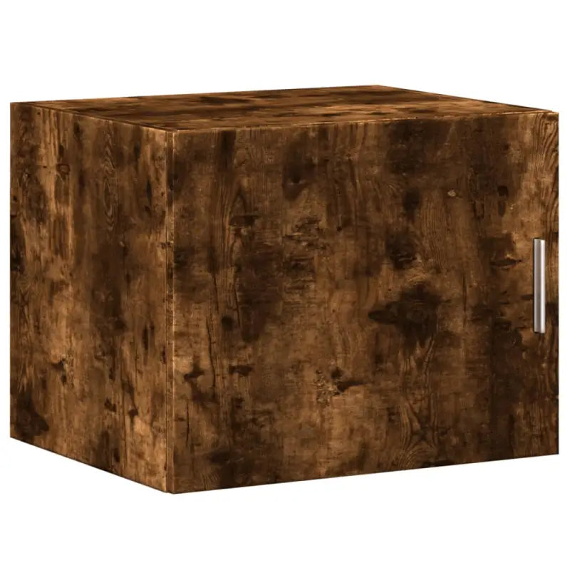 Decoratieve wandkast van bewerkt hout voor stijl en functionaliteit - Dressoirs & buffetkasten