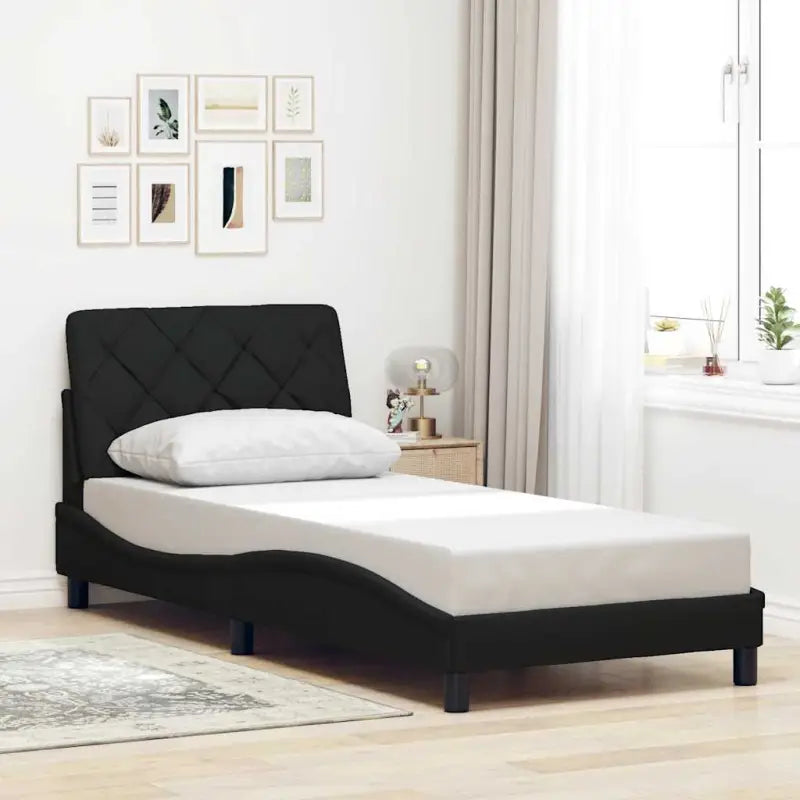 Donkerbruin bedframe met ademend vermogen en comfortabel polyesterstof - Zwart / 80 x 200 cm - Bedden & bedframes