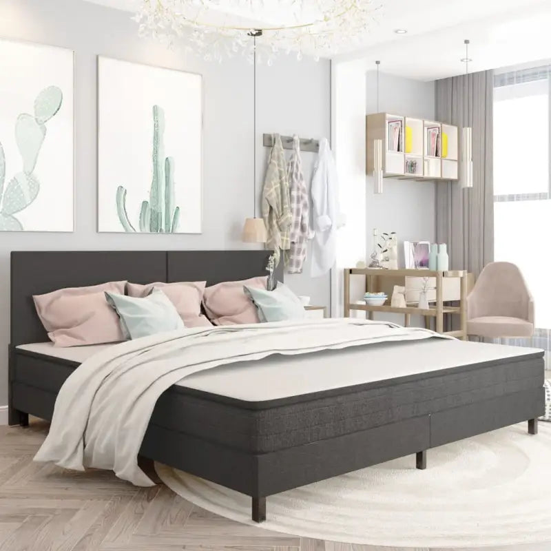 Donkergrijs materiaal boxspring met elegant ontwerp voor slaapkamer - 200 x 200 cm / Effen hoofdeinde + 24,5 cm