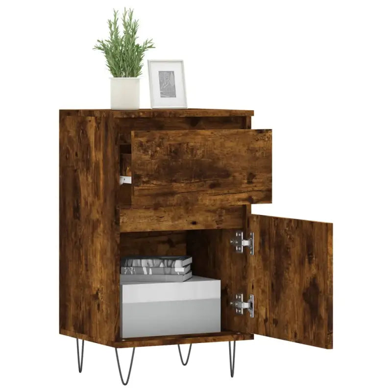 Dressoir met bewerkt hout en ijzeren poten voor een tijdloze uitstraling - Dressoirs & buffetkasten