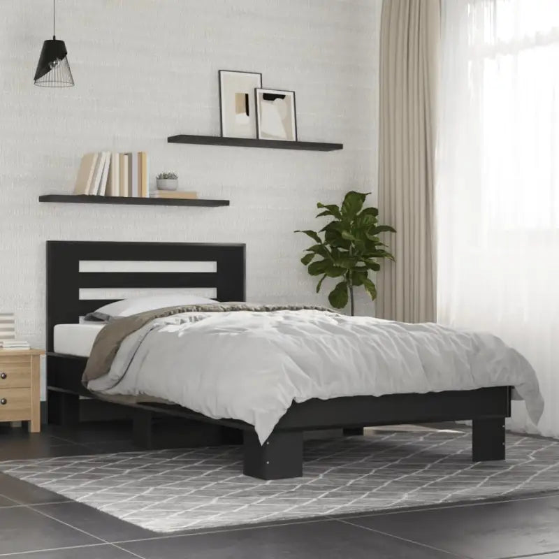 Duurzaam bedframe met bewerkt hout en multiplex lattenbodem - Zwart / 75 x 190 cm - Bedden & bedframes