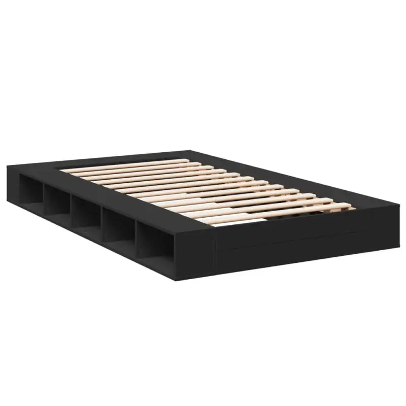Duurzaam bedframe van bewerkt hout voor een comfortabele slaapkamer - Bedden & bedframes