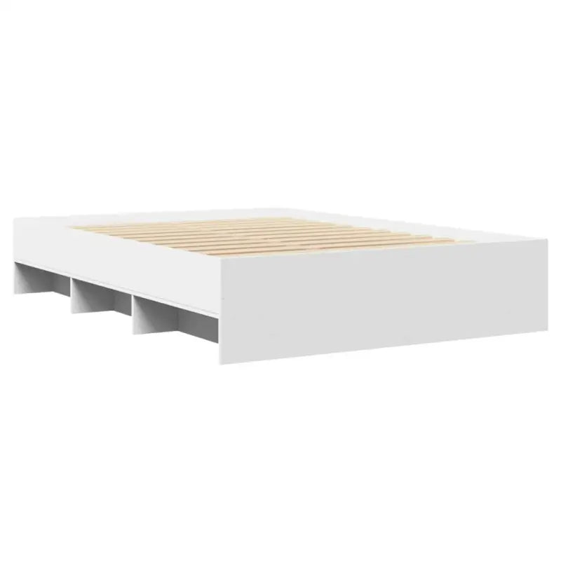 Duurzaam bedframe van bewerkt hout voor een goede nachtrust - Bedden & bedframes