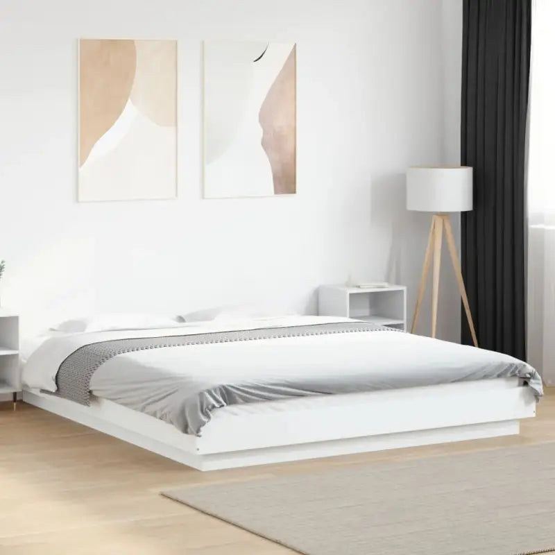 Duurzaam bedframe van bewerkt hout voor een goede nachtrust - Wit / 160 x 200 cm - Bedden & bedframes