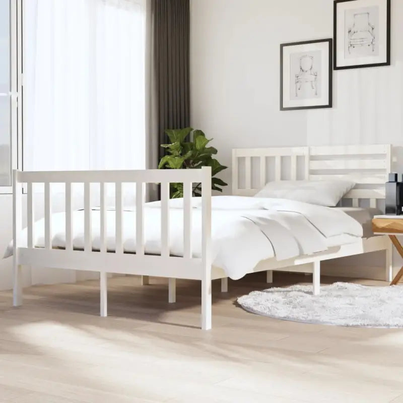 Eenvoudig bedframe van massief grenenhout voor een tijdloze slaapkamer uitstraling - Wit / 140 x 190 cm - Bedden &