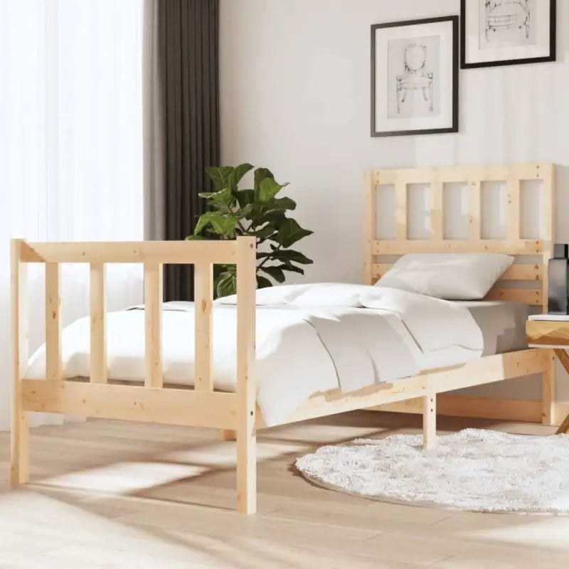 Eenvoudig bedframe van massief grenenhout voor een tijdloze slaapkamer uitstraling - Bedden & bedframes