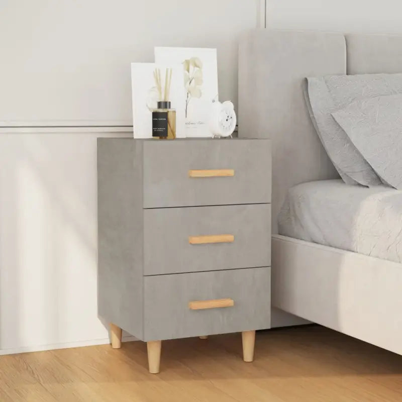 ELEGANT NACHTKASTJE VAN BEWERKT HOUT MET TTIMELOOSE DESIGN - Nachtkastjes