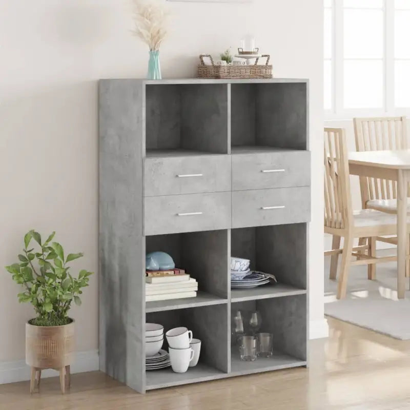 Elegante hoge kast van bewerkt hout voor een stijlvolle inrichting - Dressoirs & buffetkasten