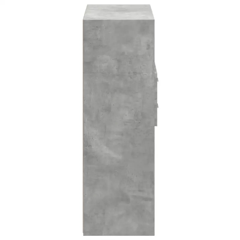 Elegante hoge kast van bewerkt hout voor een stijlvolle inrichting - Dressoirs & buffetkasten