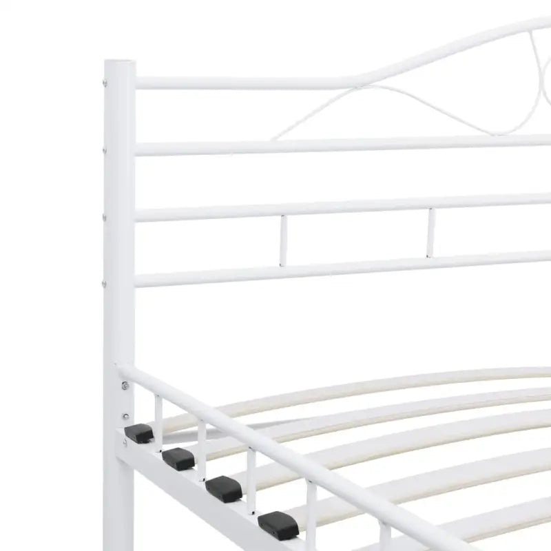 Elegante metalen bedframe voor een klassieke slaapkamer sfeer - Bedden & bedframes