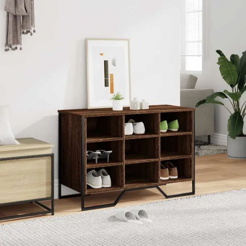 Elegante schoenenkast met bewerkt hout en metalen poten - Schoenenrekken