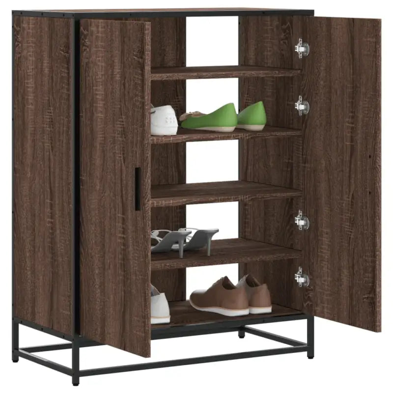 Elegante schoenenkast van bewerkt hout voor een opgeruimde omgeving - Schoenenrekken