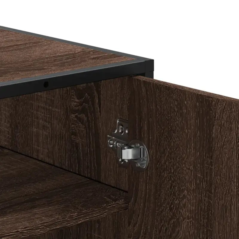 Elegante schoenenkast van bewerkt hout voor een opgeruimde omgeving - Schoenenrekken
