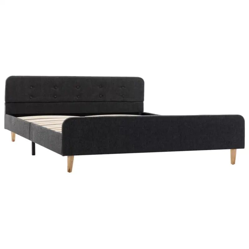 Elegante slaapkamer met klassiek bedframe en gepoedercoat stalen poten - Bedden & bedframes