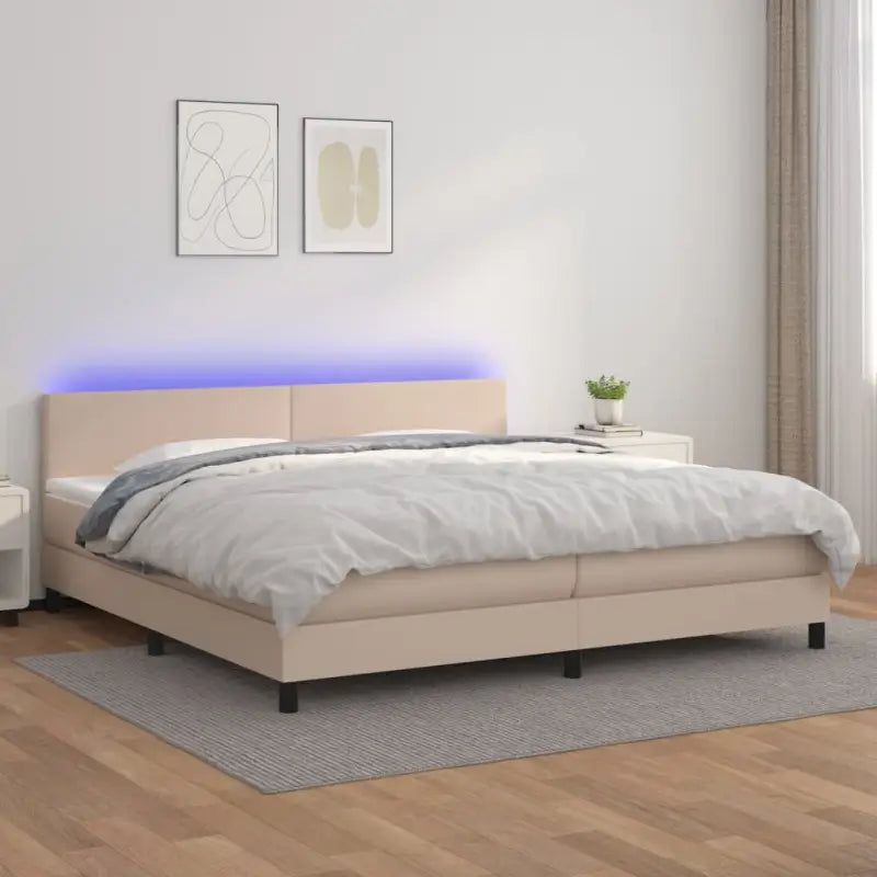 Grijze boxspring met matras en LED voor een rustgevende slaapkamer - Cappuccino / 200 x 200 cm / Effen ontwerp - Bedden