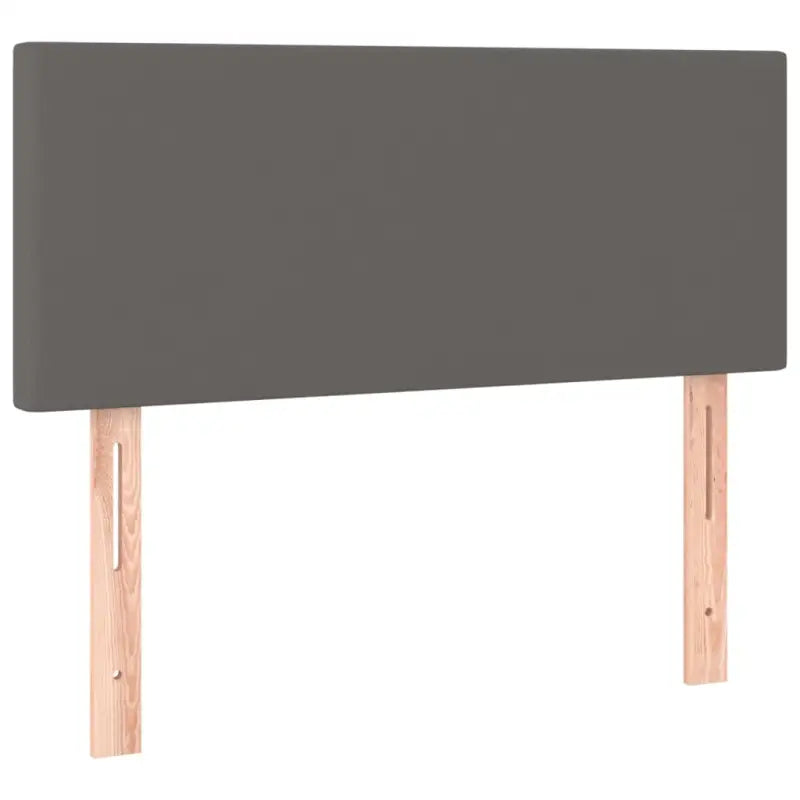 Grijze boxspring met matras en LED voor een rustgevende slaapkamer - Bedden & bedframes