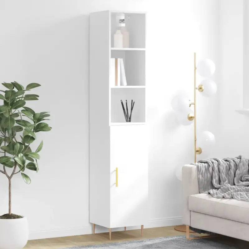 Hoge kast in hoogglans wit van bewerkt hout met unieke charme - Dressoirs & buffetkasten