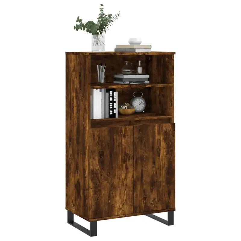 Hoge kast van bewerkt hout met industriële charme - Dressoirs & buffetkasten