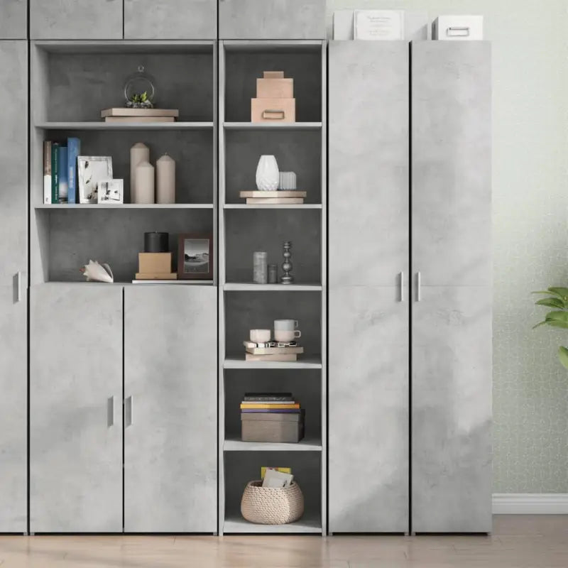Hoge kast van bewerkt hout voor een elegante uitstraling in je bestaande interieur - Betongrijs / 1 - Dressoirs &