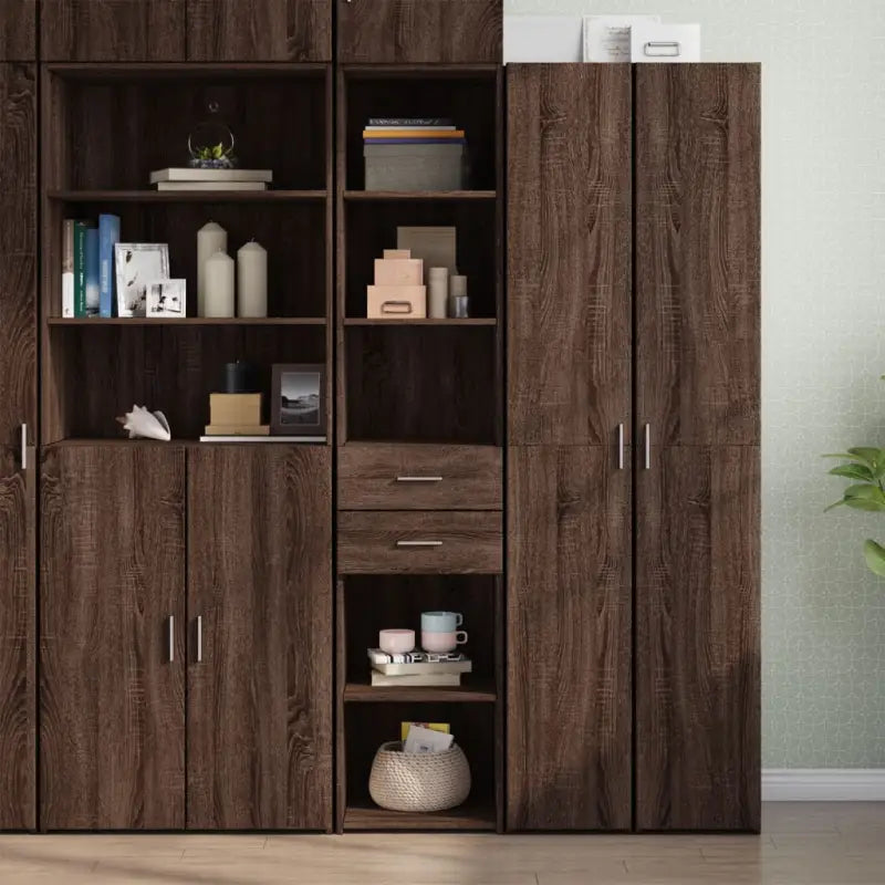 Hoge kast van bewerkt hout voor een klassieke en praktische inrichting - bruin eikenkleur / 1 - Dressoirs & buffetkasten