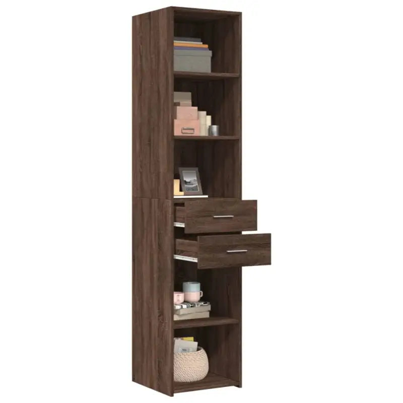 Hoge kast van bewerkt hout voor een klassieke en praktische inrichting - Dressoirs & buffetkasten