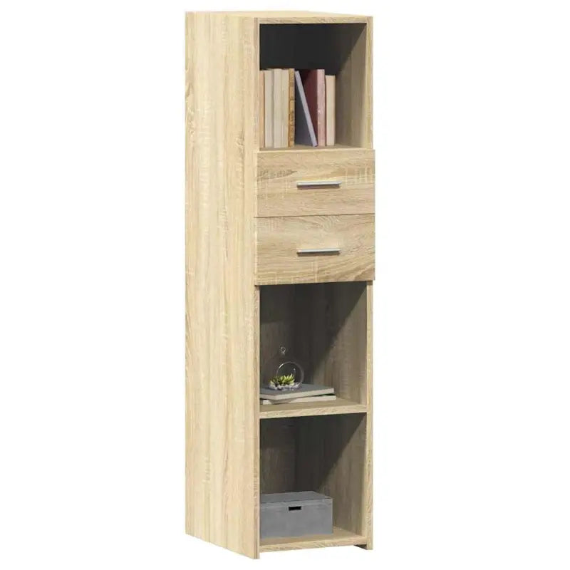 Hoge kast van bewerkt hout voor een stijlvolle woonruimte - Dressoirs & buffetkasten