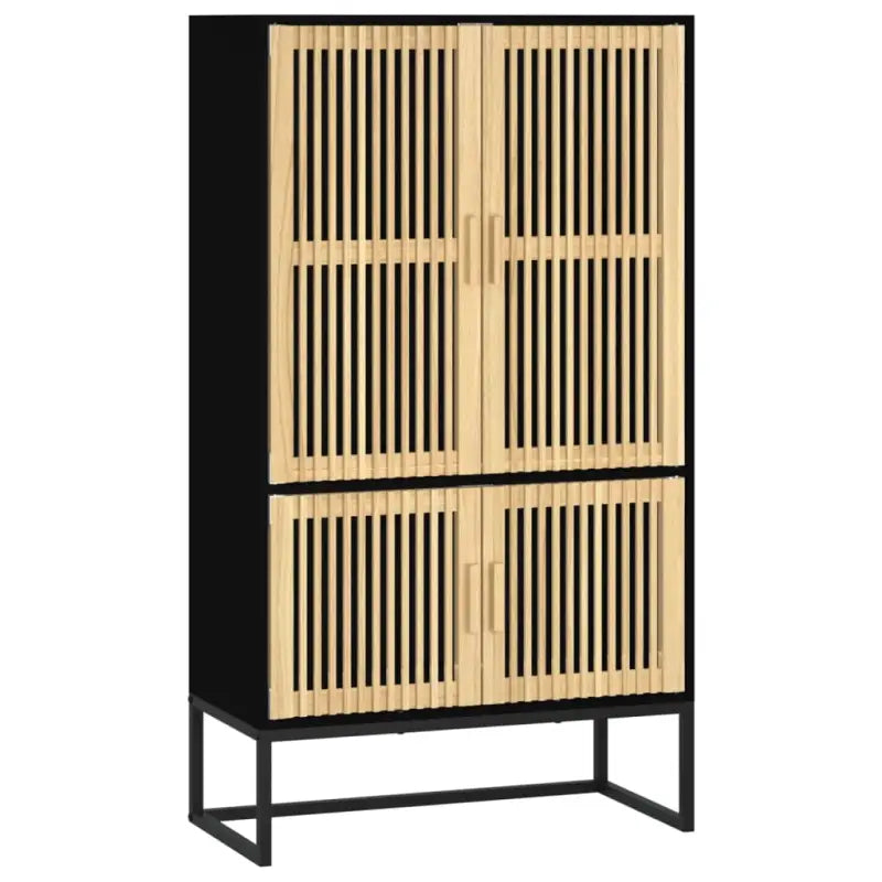 Hoge kast van bewerkt hout voor een uniek bestaande interieur - Opbergkasten & lockerkasten
