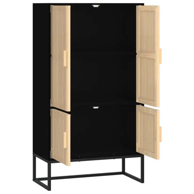 Hoge kast van bewerkt hout voor een uniek bestaande interieur - Opbergkasten & lockerkasten