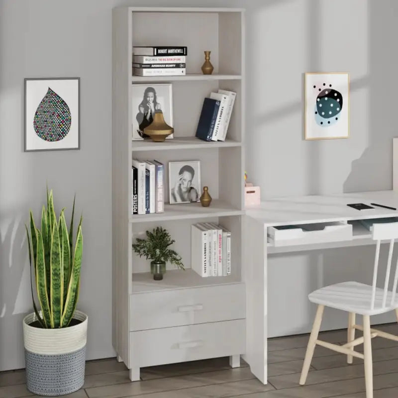 Hoge kast van massief grenenhout voor uw interieur - Dressoirs & buffetkasten