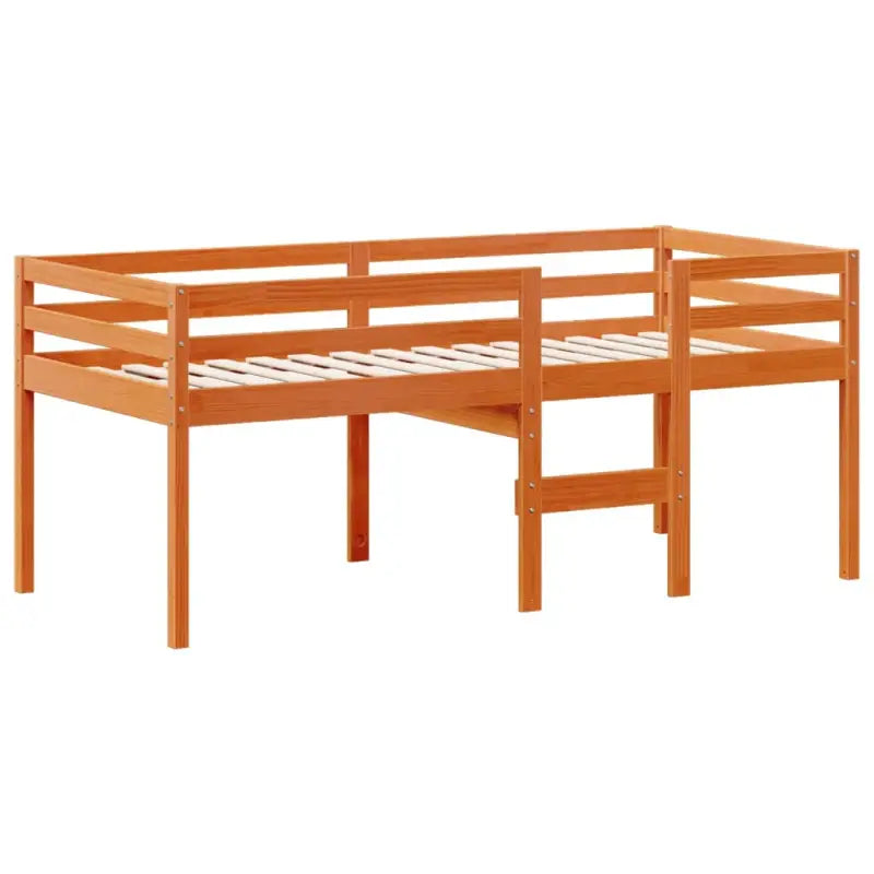 Hoogslaper van massief grenenhout met open zijdeur in wasbruin materiaal - Bedden & bedframes