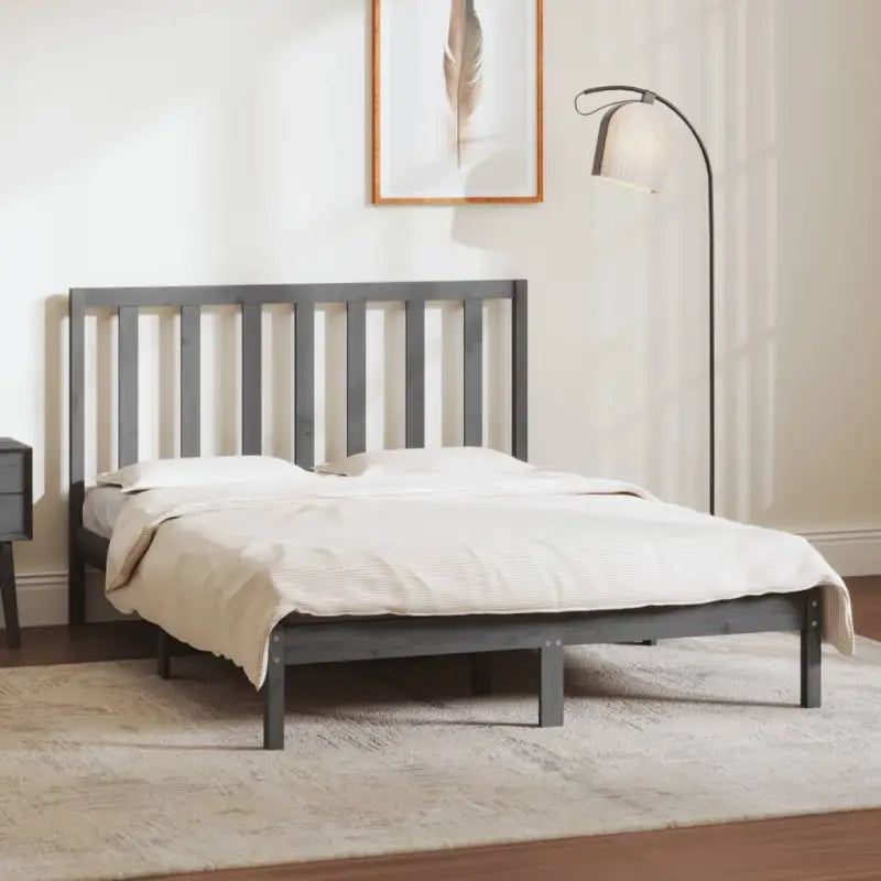 Houten bedframe van massief grenenhout met levering bevat - Grijs / 135 x 190 cm - Bedden & bedframes