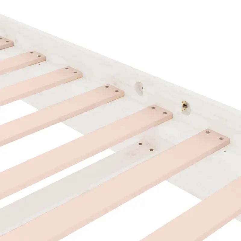 Houten bedframe van massief grenenhout voor een goede nachtrust - Bedden & bedframes