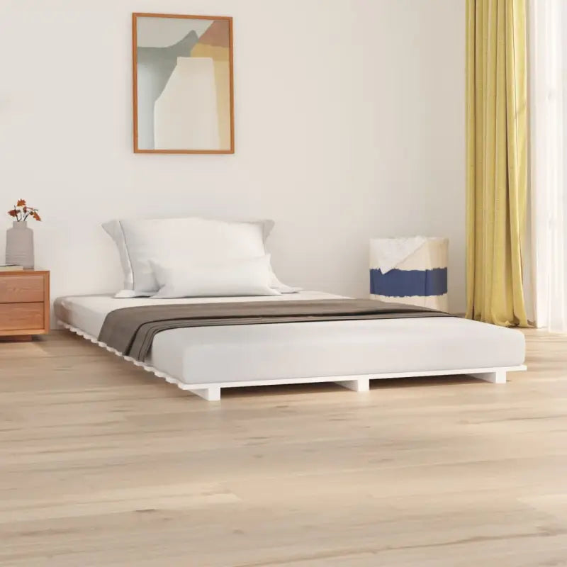 Houten bedframe van massief grenenhout voor een goede nachtrust - Wit / 150 x 200 cm - Bedden & bedframes