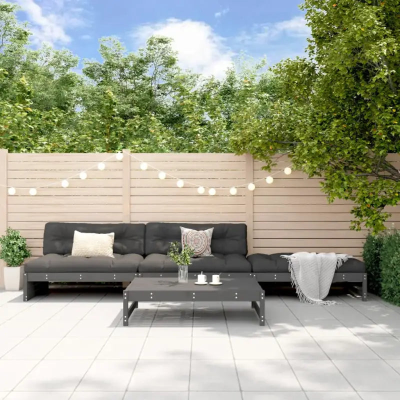 Houten loungeset van massief grenenhout inclusief voetenbank en salontafel - Tuinsets