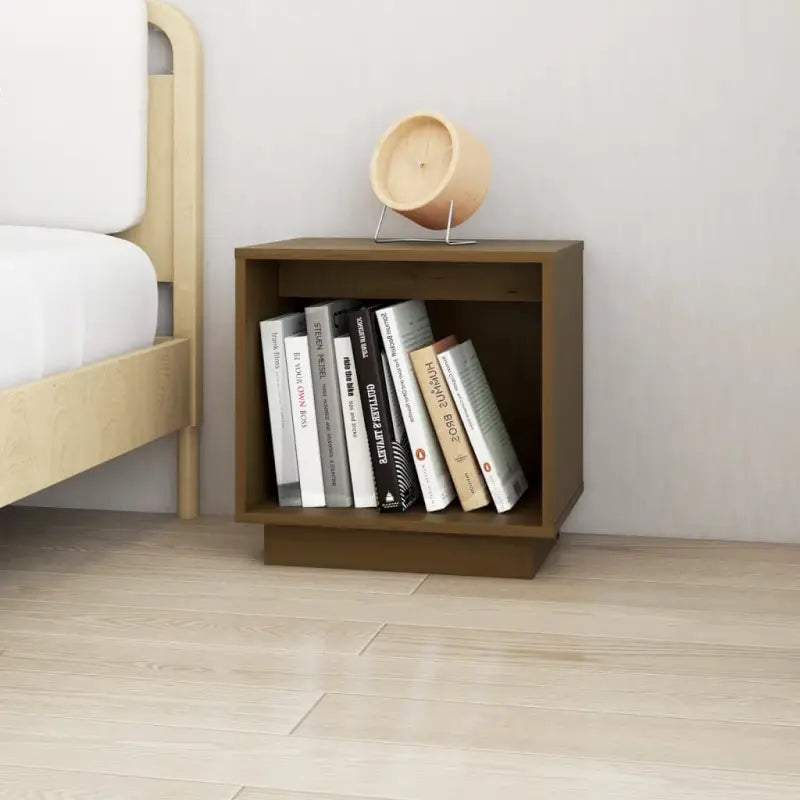 Houten nachtkastje van massief grenenhout met moderne charme - Honingbruin / 1 - Nachtkastjes
