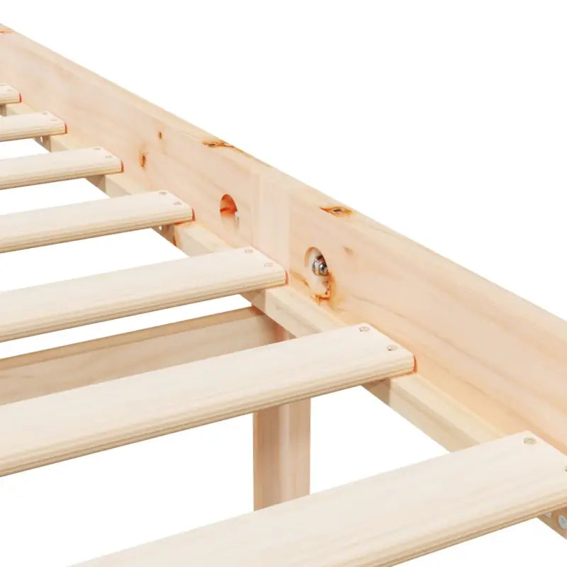 Houten seniorenbed van massief grenenhout voor comfortabele nachtrust - Bedden & bedframes