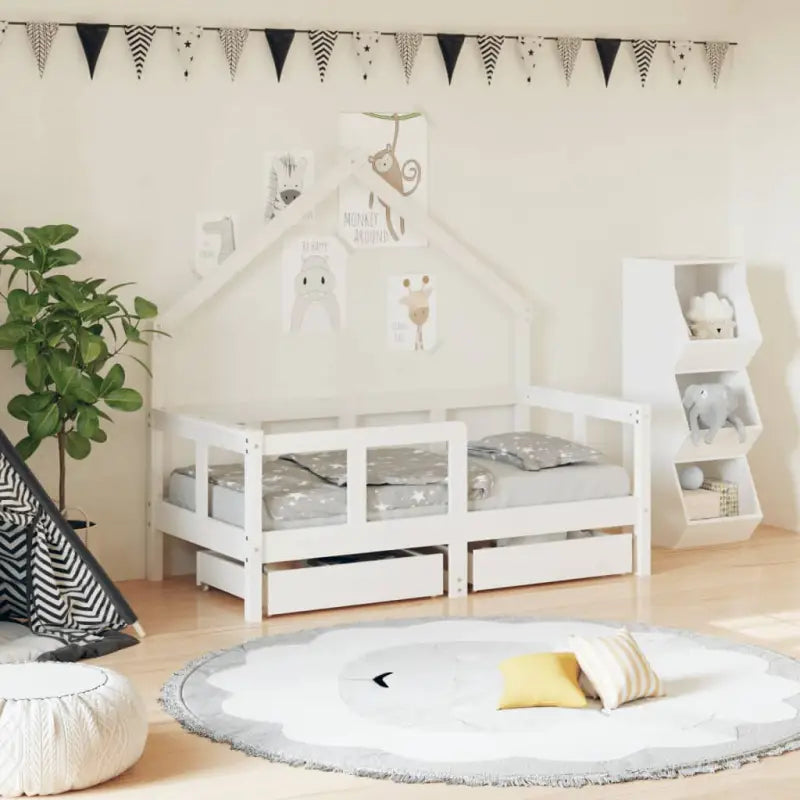 Kinderbed van massief grenenhout voor een vrolijke slaapkamer - Wit / 70 x 140 cm - Peuter- & kinderbedden