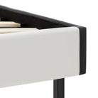 Klassiek bedframe met gepoedercoat stalen poten en elegante charme - Bedden & bedframes