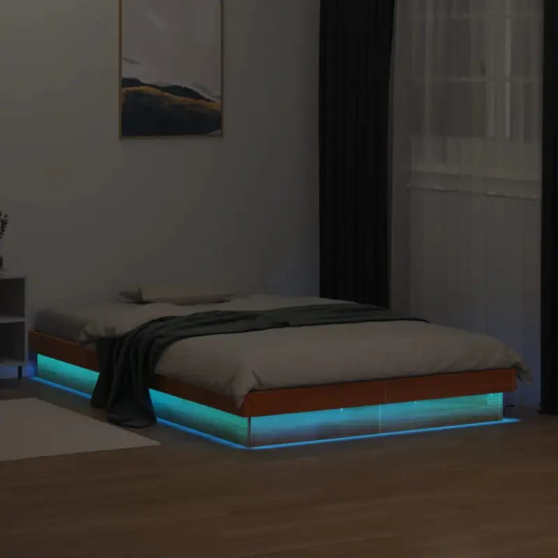 Klassiek bedframe van massief grenenhout met kleurrijke LED’s - Wasbruin / 140 x 190 cm - Bedden & bedframes