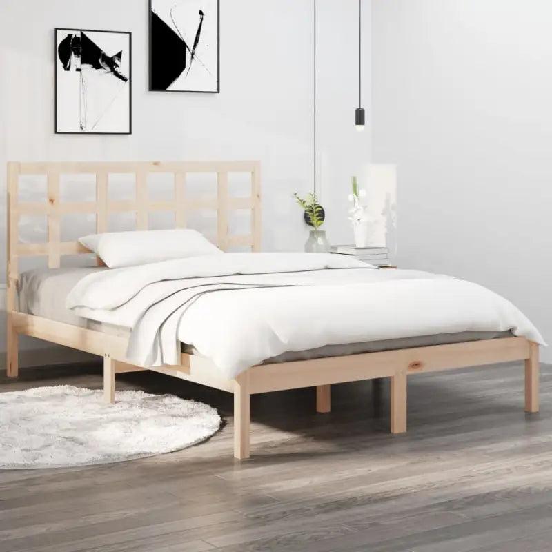 Klassiek bedframe van massief grenenhout voor een tijdloze slaapkamer uitstraling - Bedden & bedframes